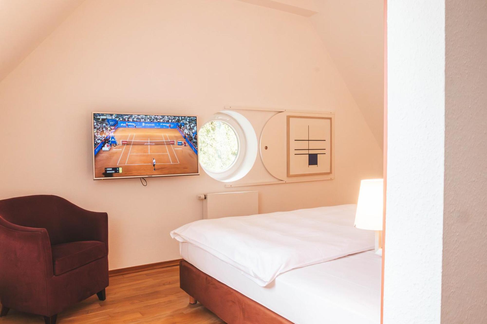 Parkhotel Волфсбург Екстериор снимка